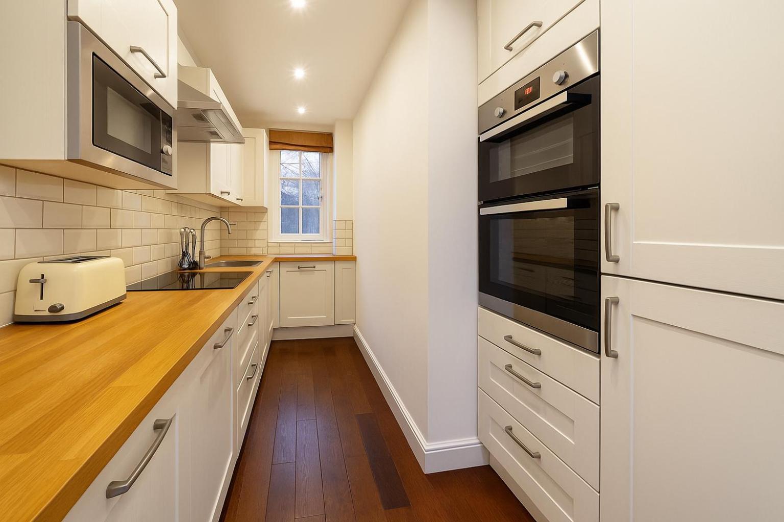 Apartment 3 Bed In St John's Wood London